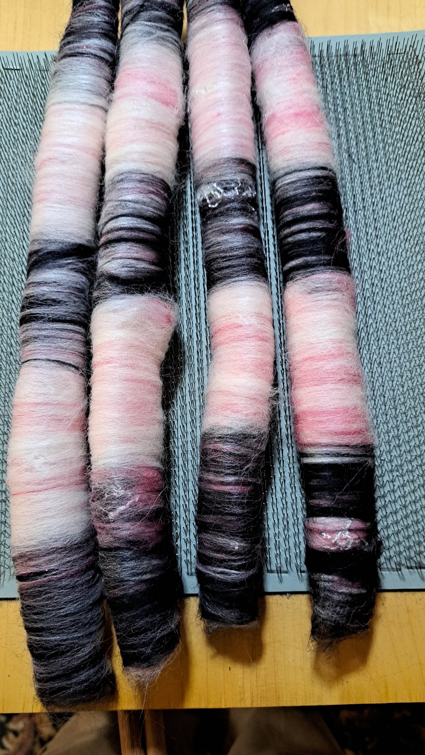 Dreaming of Pink 1 ounce Rolags