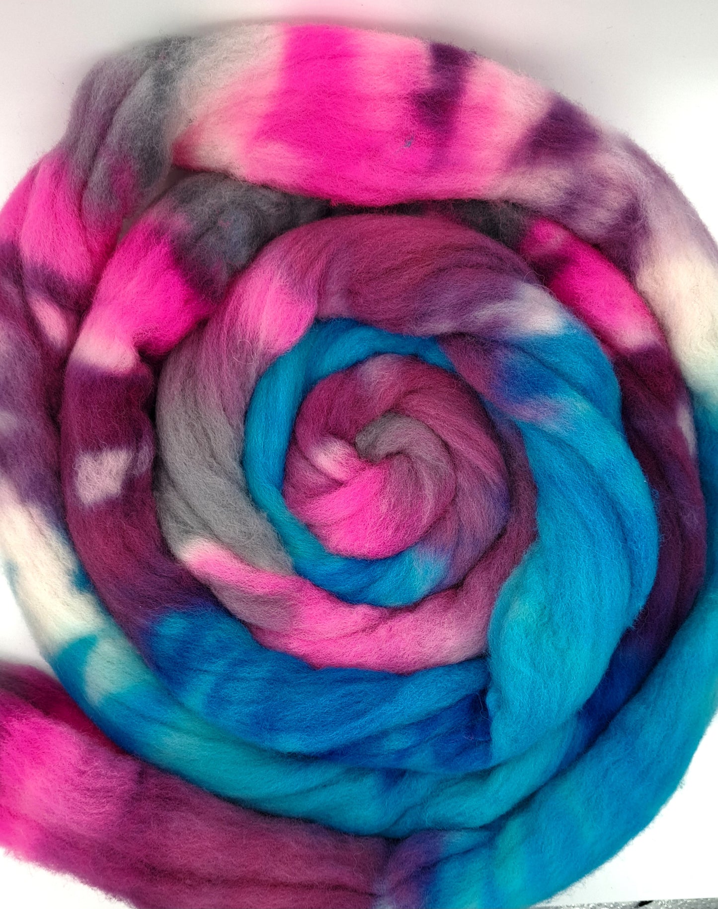 Groovy Mom / 4 ounces hand dyed US wool