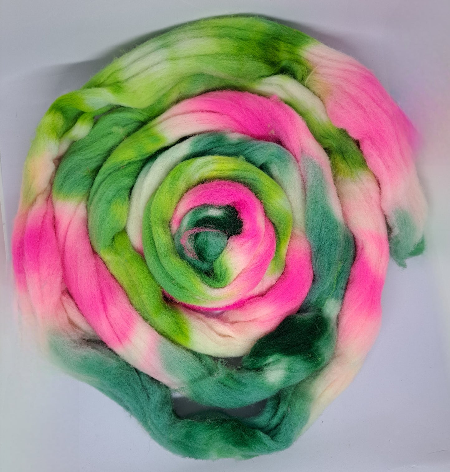 Honeydukes / 4 ounces hand dyed wool