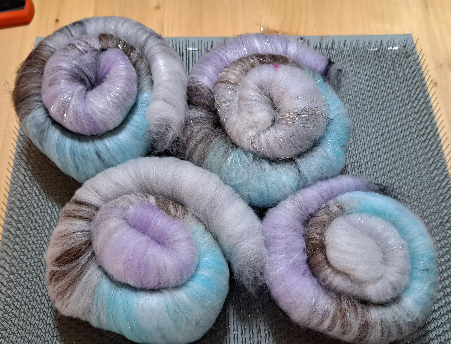 Everything Is Frozen - 1 ounce soft rolags