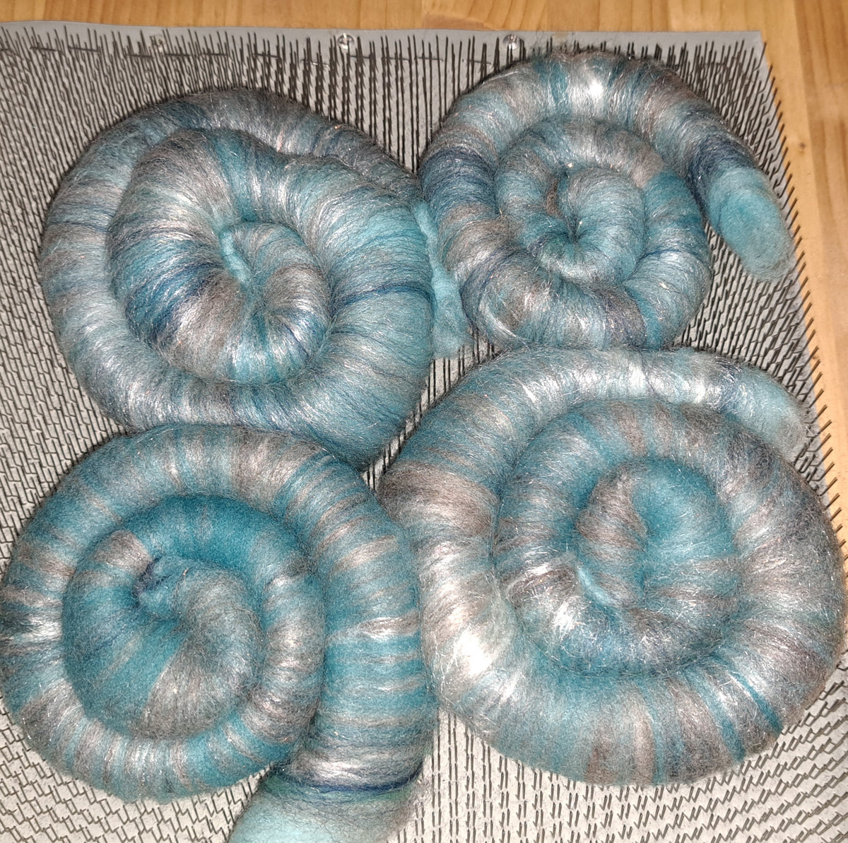 Mists of the Graveyard -- 1 ounce Rolag set