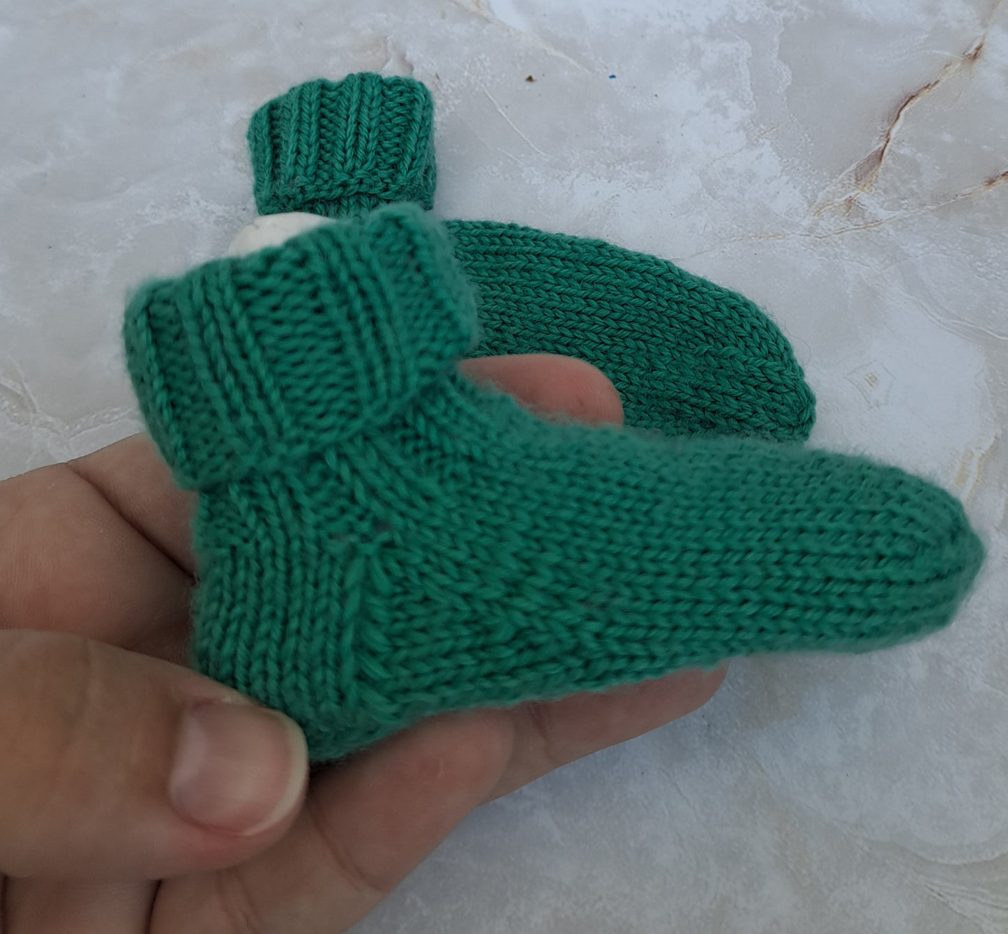 Hand Knit Baby Socks (newborn to 3 months) -- Soft, Cozy, and Machine Washable