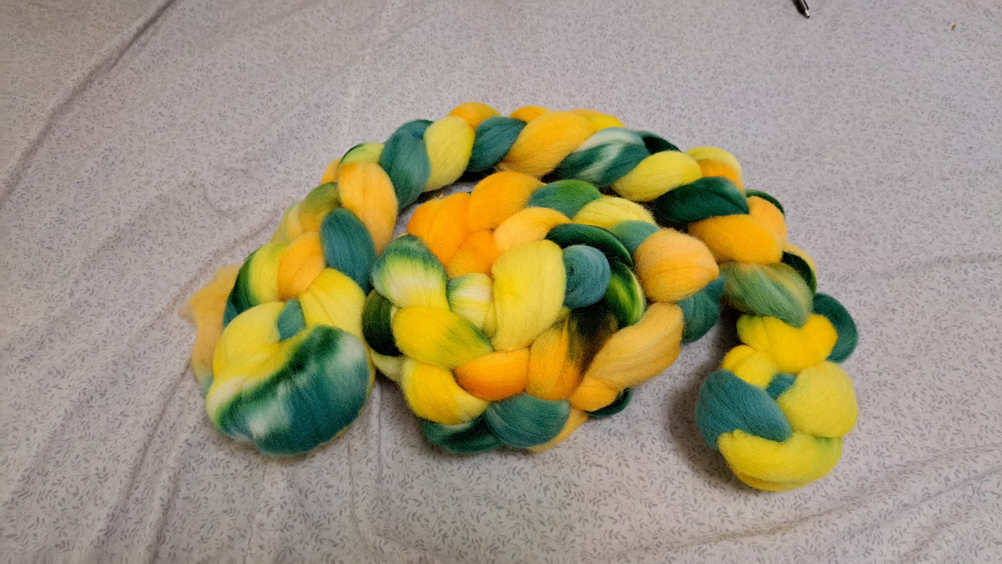 Goldenrod -- 4 ounce US wool