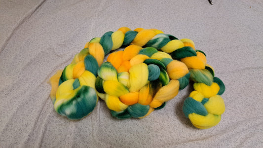 Goldenrod -- 4 ounce US wool