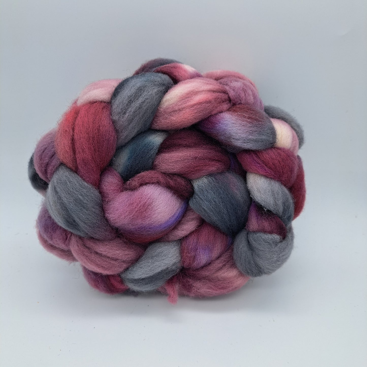 Skrill (HTTYD) - 4 ounces US wool