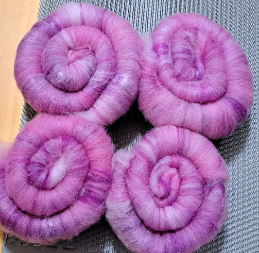 Petal Swirl -- 1 ounce Rolags